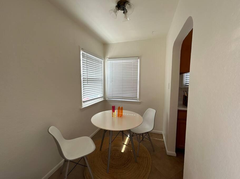 Entire Home By Newport Beach, Disneyland And Sna! Costa Mesa Extérieur photo